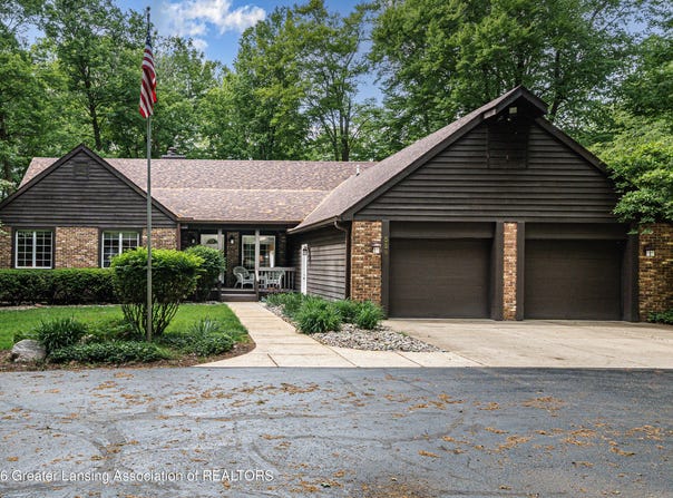 559 Creyts Road, Dimondale, MI 48821