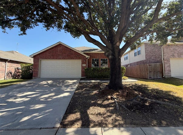 1313 Sandpiper, Aubrey, TX 76227