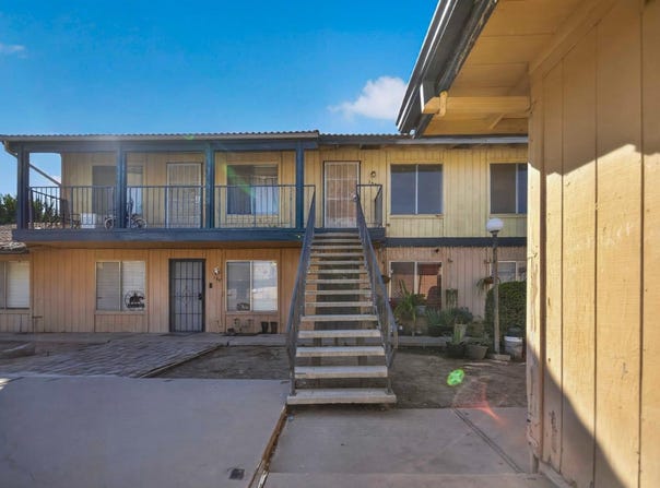 657 W Parlier Avenue, Reedley, CA 93654