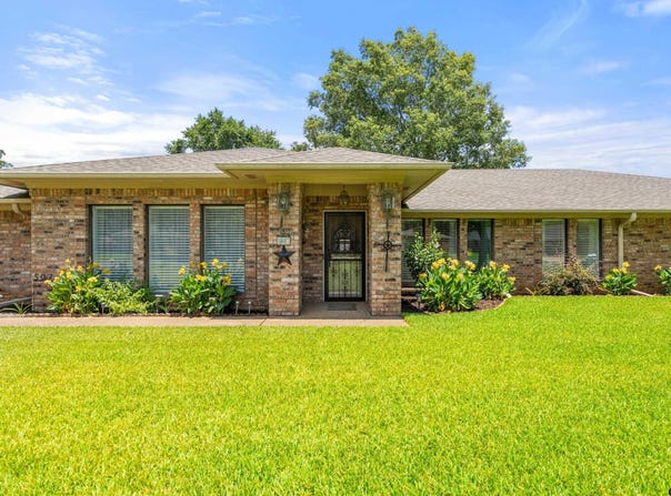 507 Ridgeway, Chandler, TX 75758