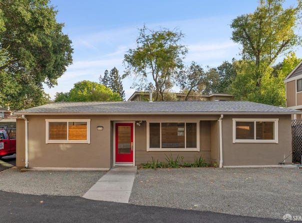 946 Hough Avenue, Lafayette, CA 94549