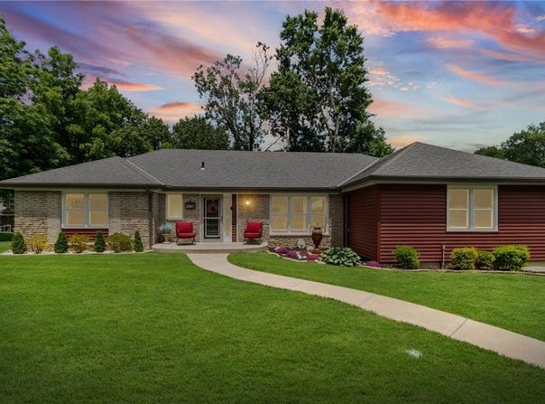 12108 OAK RIDGE Road, Independence, MO 64052