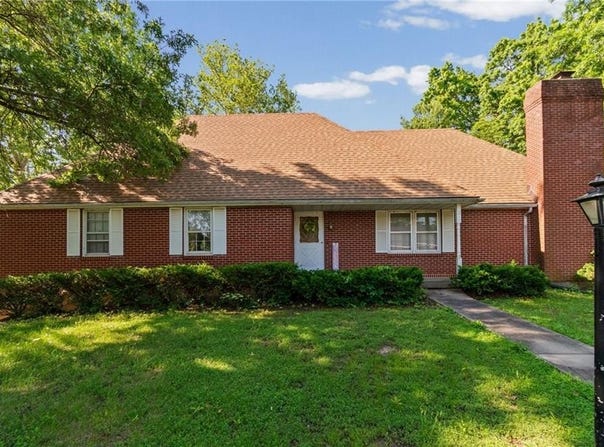 211 Rothrock Avenue, Richmond, MO 64085