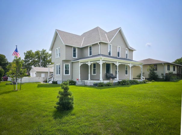 401 Pine St, Humphrey, NE 68642