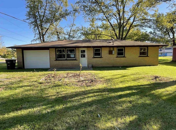 2004 Broadmoor Avenue, Fort Wayne, IN 46818