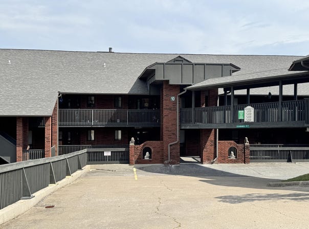 150 Sunken Forest Drive, Forsyth, MO 65653