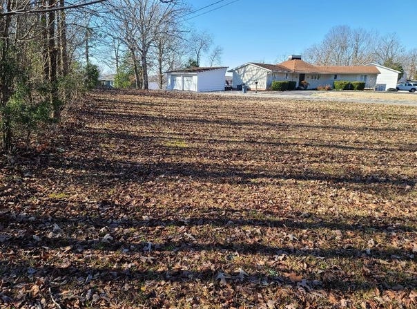 Shore Drive, BIG SANDY, TN 38221