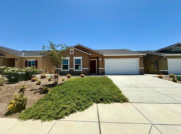 1204 E Orange Street, Avenal, CA 93204
