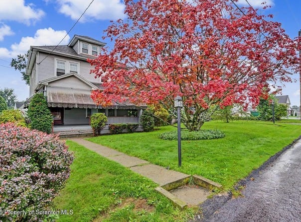 962 Throop Street, Dunmore, PA 18512