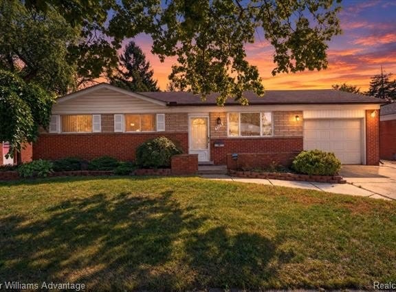 31428 Hartwick Drive, Warren, MI 48088