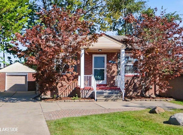 27716 Little Mack Avenue, Saint Clair Shores, MI 48081
