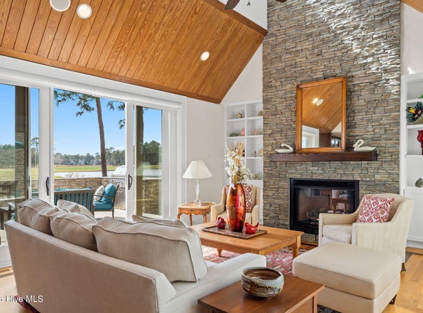 3190 Moss Hammock Wynd, Southport, NC 28461