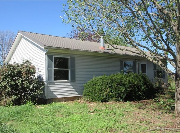 37780 Pleasant Valley Road, Osawatomie, KS 66064