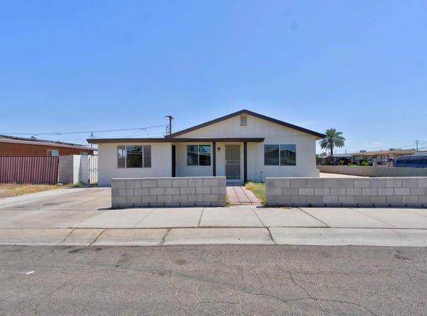 2005 E La Mesa Street, Yuma, AZ 85365
