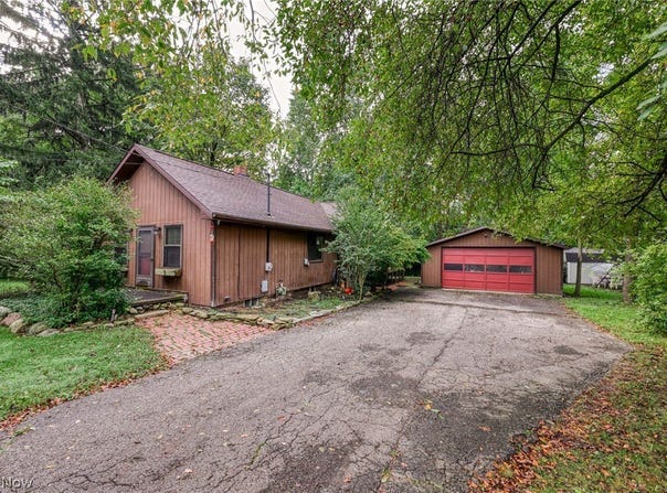 1248 Munroe Falls Kent Road, Kent, OH 44240