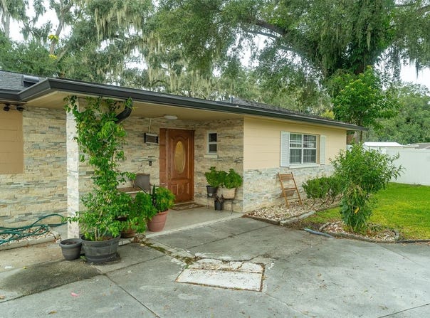 702 COULTER Place, BRANDON, FL 33511
