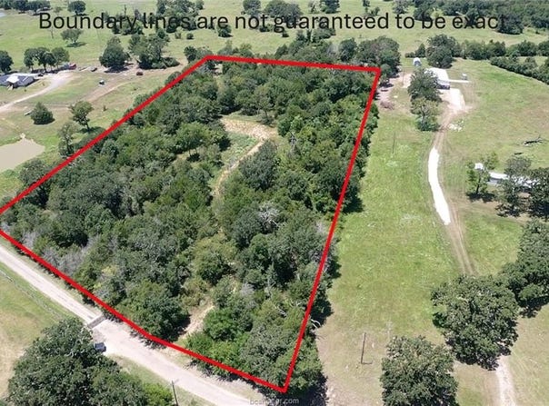 1224 S State Street, Madisonville, TX 77864