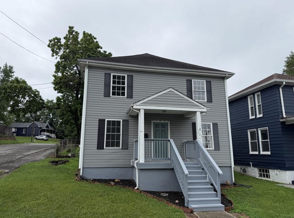 425 Jefferson Ave, Vinton, VA 24179