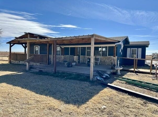 2700 SW 3rd St, Plainview, TX 79072
