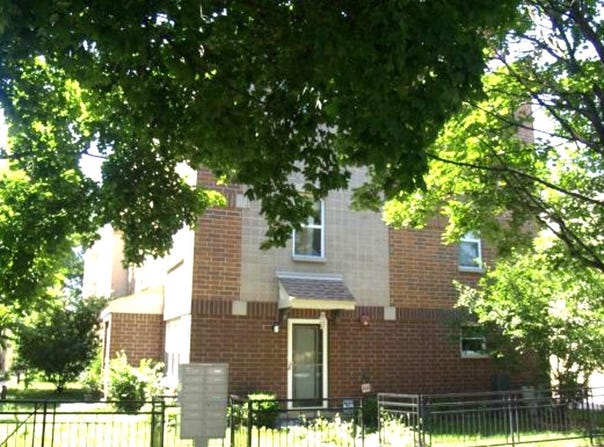 3951 W Ainslie Street, Chicago, IL 60625