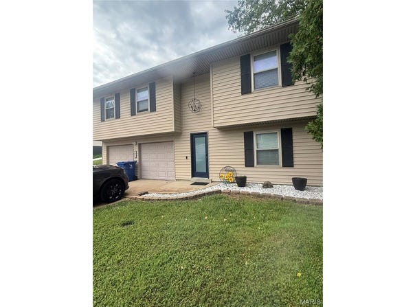 3833 Red Bud Drive, Imperial, MO 63052