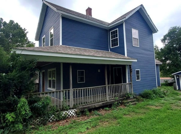 722 10Th Avenue S, Clinton, IA 52732