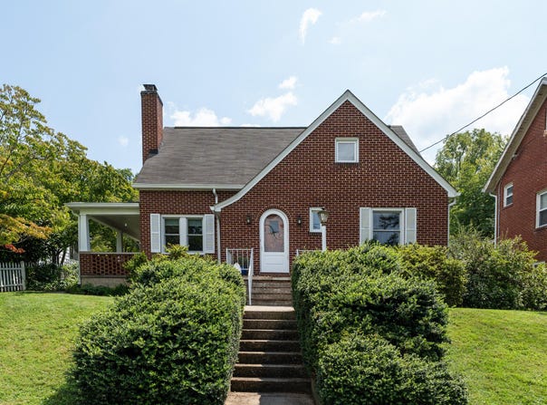 23 WESTSIDE Ct, Lexington, VA 24450