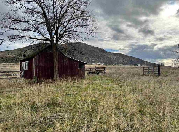 601 Locust Lane, Montague, CA 96064
