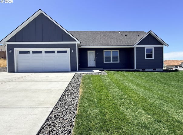 110 TRUMAN Ave, Umatilla, OR 97882