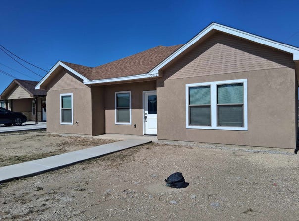 1012 E Bowie, Del Rio, TX 78840