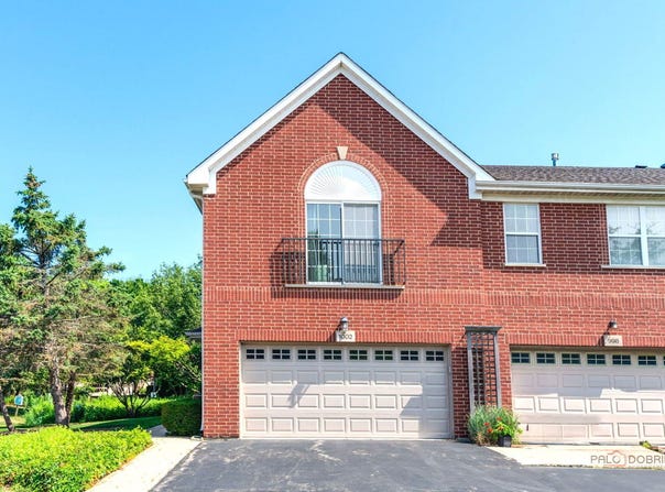 1002 Kensington Drive, Northbrook, IL 60062