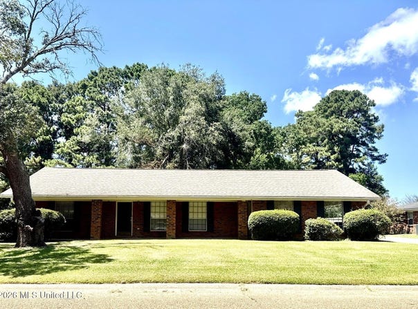 104 Arrowhead Drive, Natchez, MS 39120