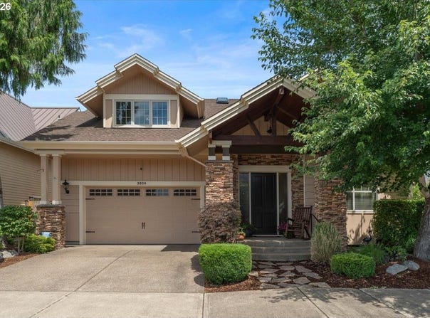 3034 N HOLLADAY Dr, Cornelius, OR 97113
