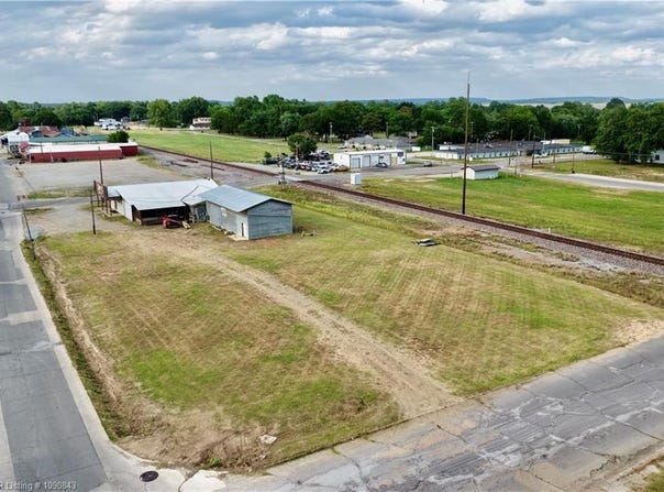 15 E Foley AVE, Eufaula, OK 74432