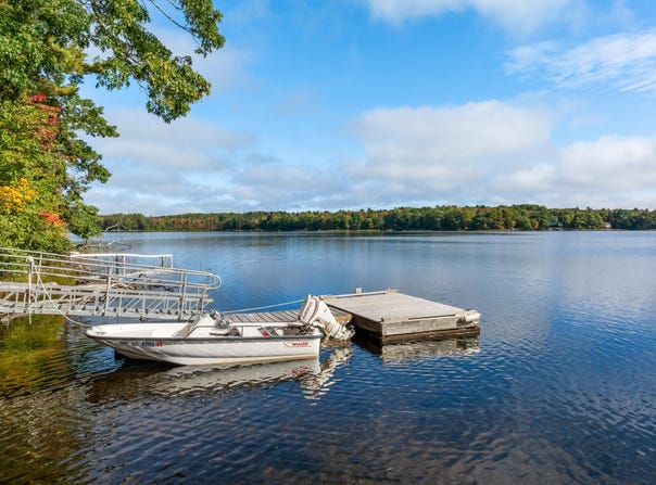 12 Woods Lane, Damariscotta, ME 04543