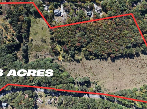Shiny Mountain Road, Tafton, PA 18464