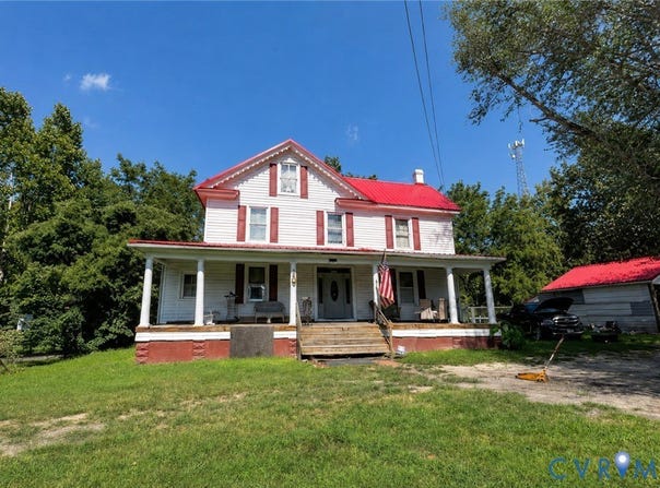 739 General Puller Highway, Saluda, VA 23149