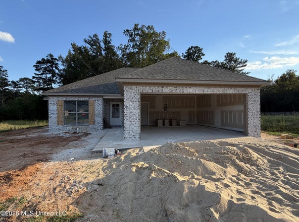 105 NW Emily Lane, Magee, MS 39111