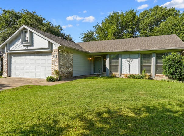 207 Mapleridge Drive, Rockwall, TX 75032