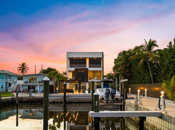 16 Seaside Avenue, Key Largo, FL 33037