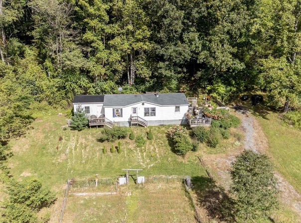 1781 WEAVER RD, ELKTON, VA 22827