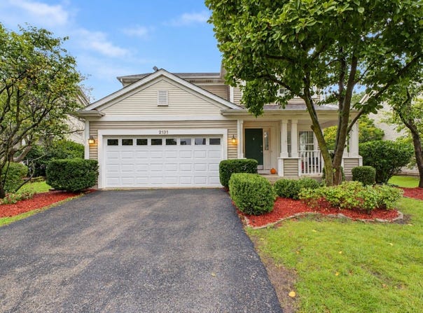 2131 Skylane Drive, Naperville, IL 60564