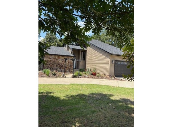 133 Larue Lane, Sikeston, MO 63801