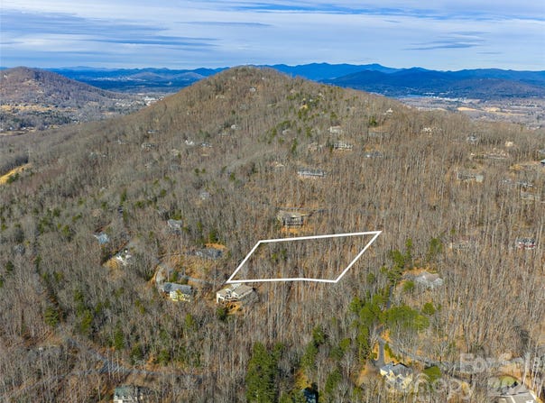 40 Cedar Drive, Mills River, NC 28759