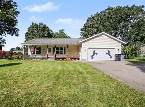 1211 Woodcrest Street, Muskegon, MI 49442