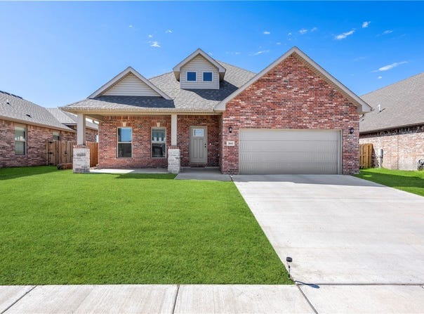 2041 Tallgrass Terrace, Centerton, AR 72719