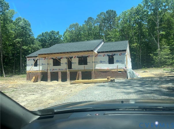 17531 Cabin Point Road, Carson, VA 23830