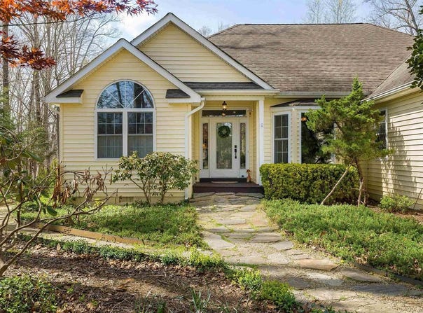 553 Hidden Valleys Rd, Palmyra, VA 22963