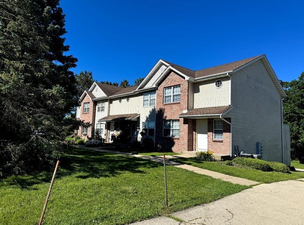11702 Parkway Drive, ROSCOE, IL 61073