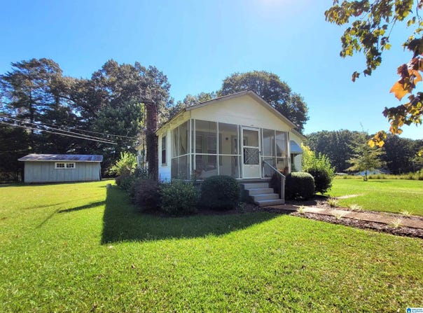 326 CRESTVIEW ROAD, TALLADEGA, AL 35160